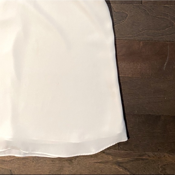 White Babaton Loose- Fitting Tank - Picture 3 of 3